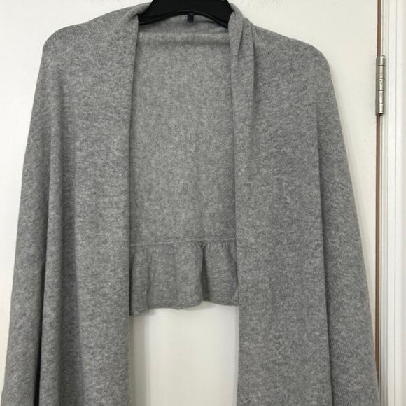 Precious Fibers 100% Cashmere Gray Ruffle Shawl/Scarf/Ruana One size New - Picture 4 of 13